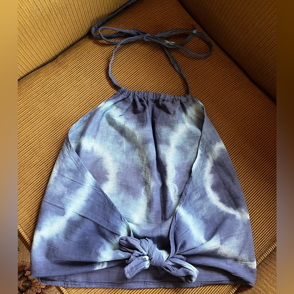 Size S backless top